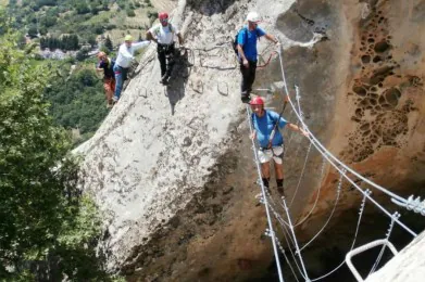 La Via Ferrata e il Ponte Nepalese