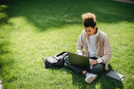Student life struggling with a study vacation