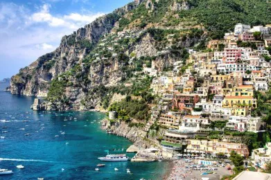 Napoli: fuga in costiera