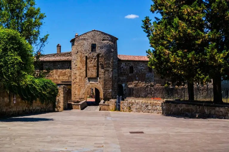 Sorano (1)