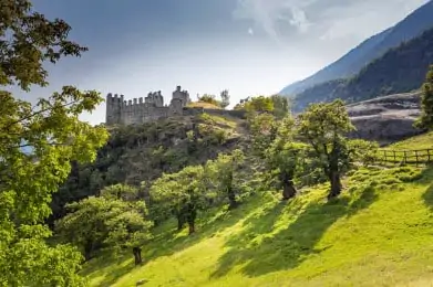 Il Castel Nuovo - Castello dei Visconti Venosta