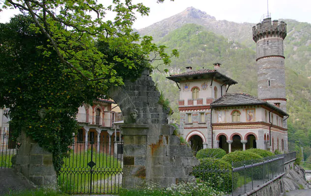 Rosazza, Pentedattilo and Craco: a tour of mystery villages