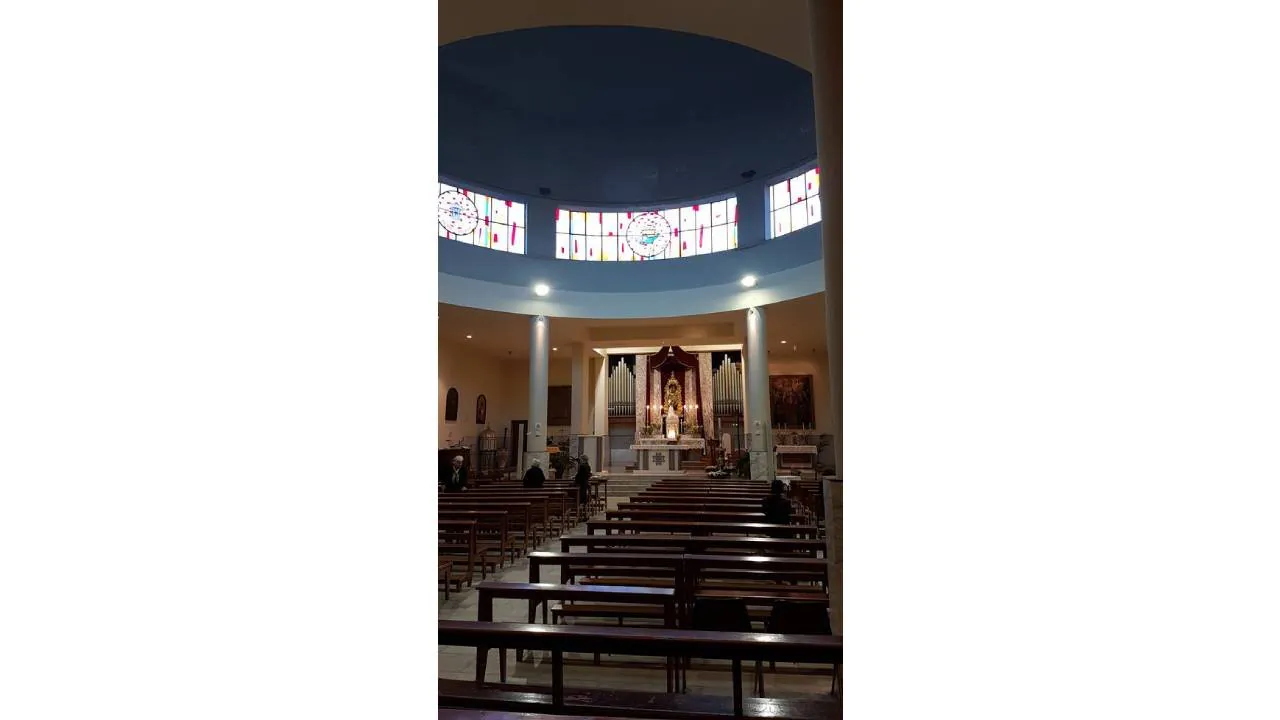 San Mauro in estate 7 Interno Chiesa San Mauro.jpg