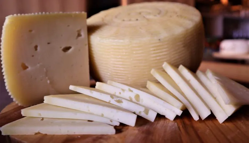 Summer to taste: amazing finger foods with Pecorino Crotonese Dop